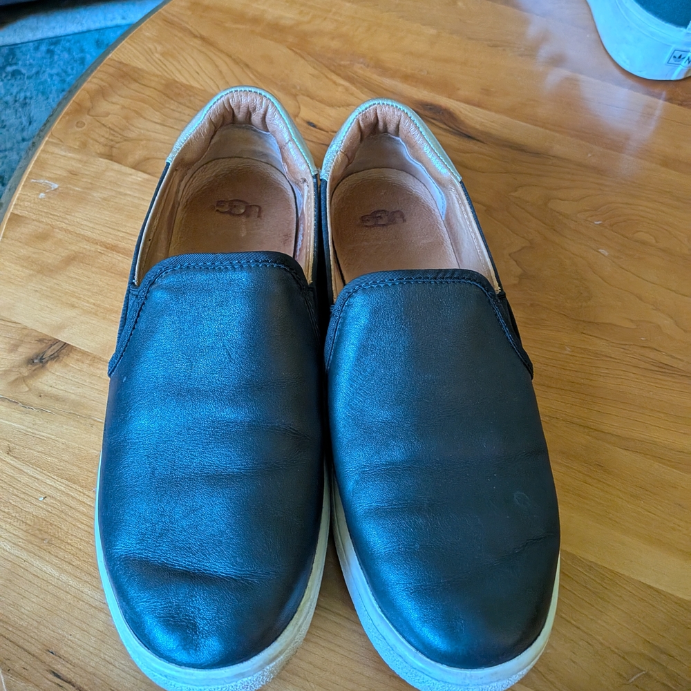 UGG Black Leather Casual Slip-Ons